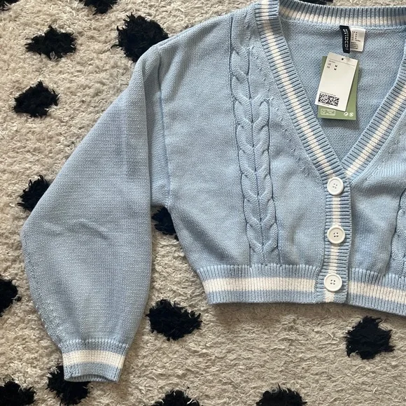 H&M size Large Light Blue Cardigan with Red NY Patch with tag - Picture 3 of 12